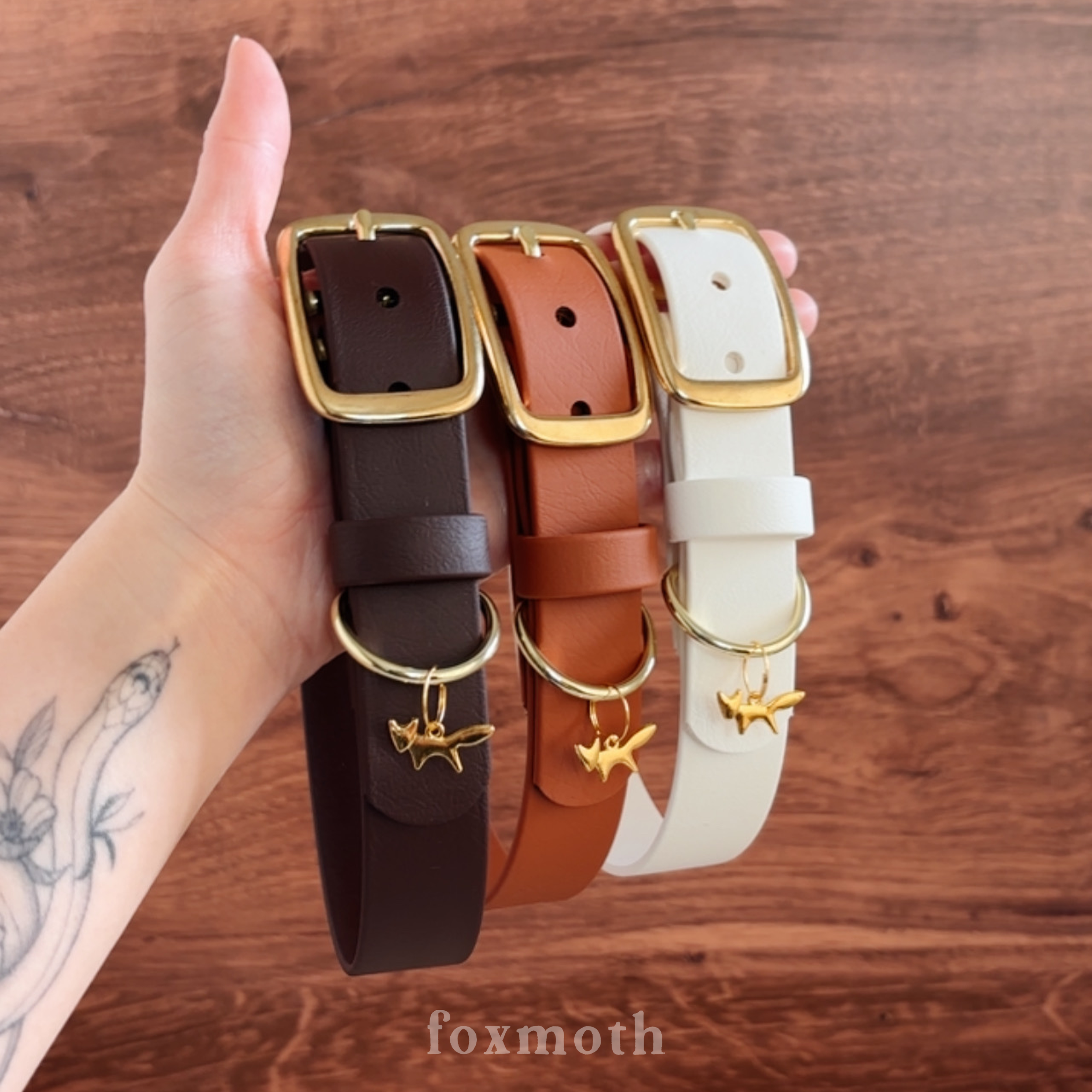 saddle buckle collar